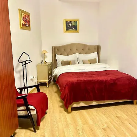 Panoramic With Balcony And Parcul Unirii View Apartment Alba Iulia